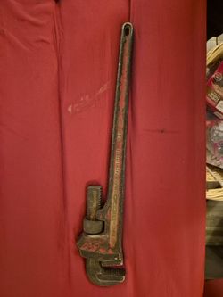 24" Rigid pipe wrench