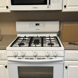Samsung Five Burner Gas Stove