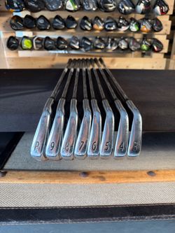 Titleist iron set