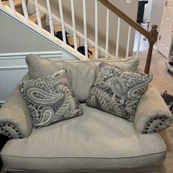 Set Of 2 Oversized Chairs 