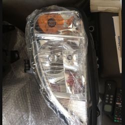 New in box Freightliner headlights left and right