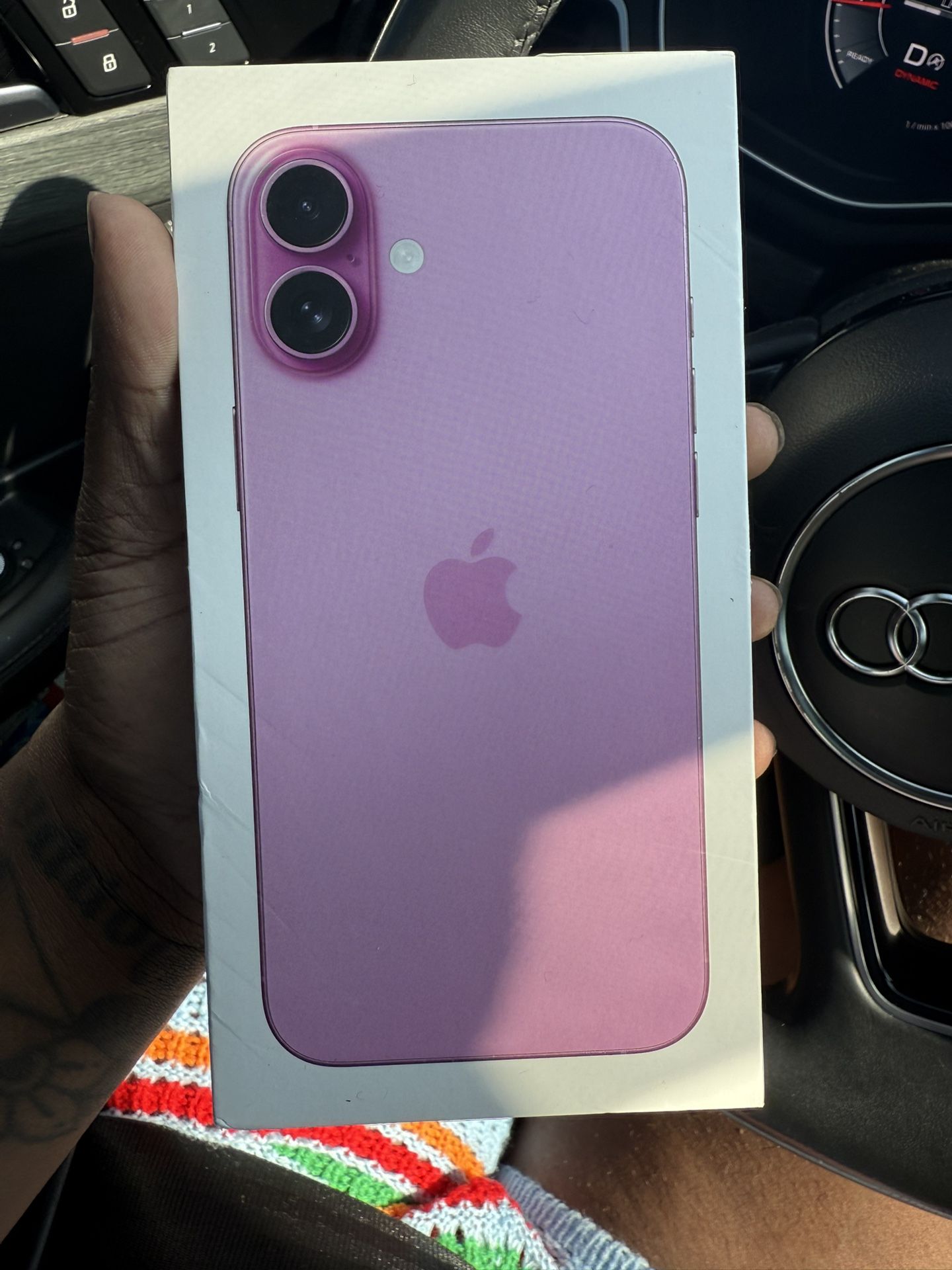 iPhone 16 Plus