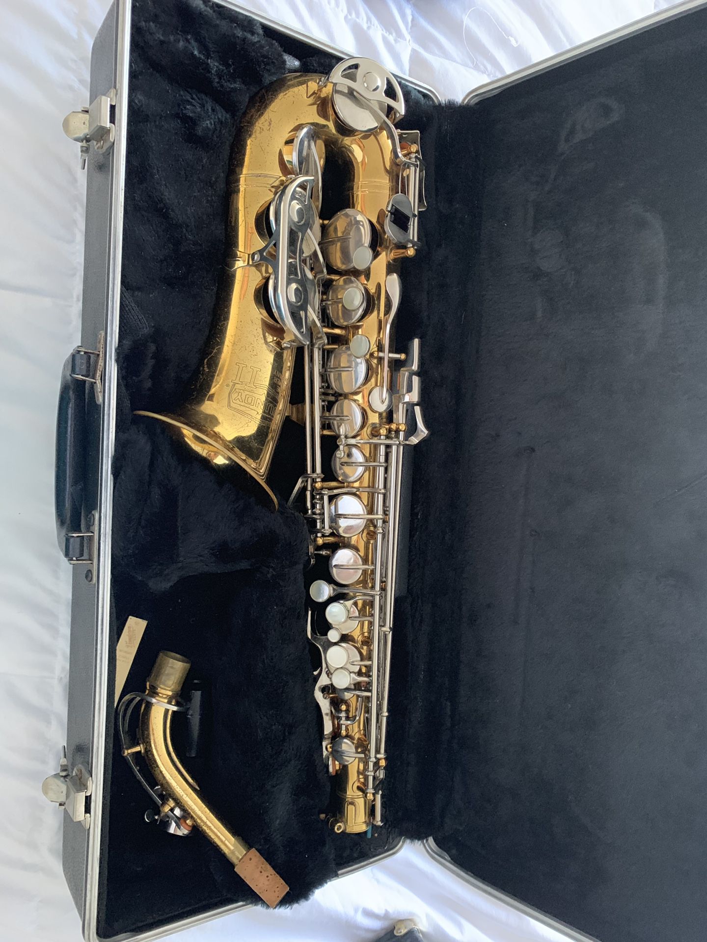 Semer bundy alto saxophone