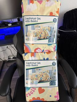 New Twin Sized Comforter Set $10 