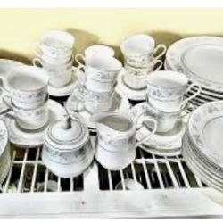 (generic Photo Firm Website ) Selling >>Parents China Set Box Never Opened Must Sell 