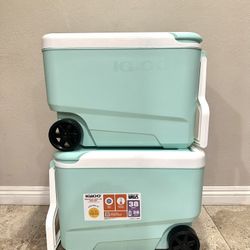 38qt Rolling Cooler