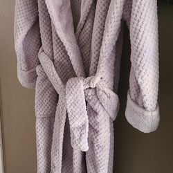 Lavender Robe Size Medium 