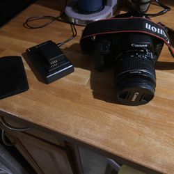 Canon T6 Camera 