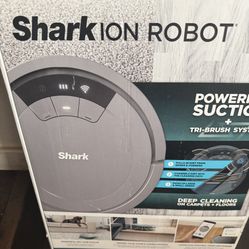 SHARK ION ROBOT