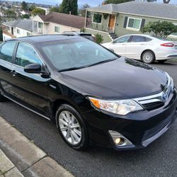 2014 Toyota Camry Hybrid