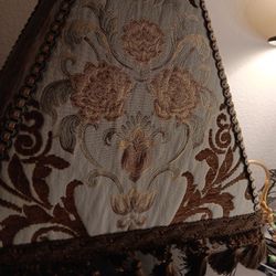 GORGEOUS VTG Victorian Brocaded Quadrangular Tassled Fabric Bell Lamp Shade.
