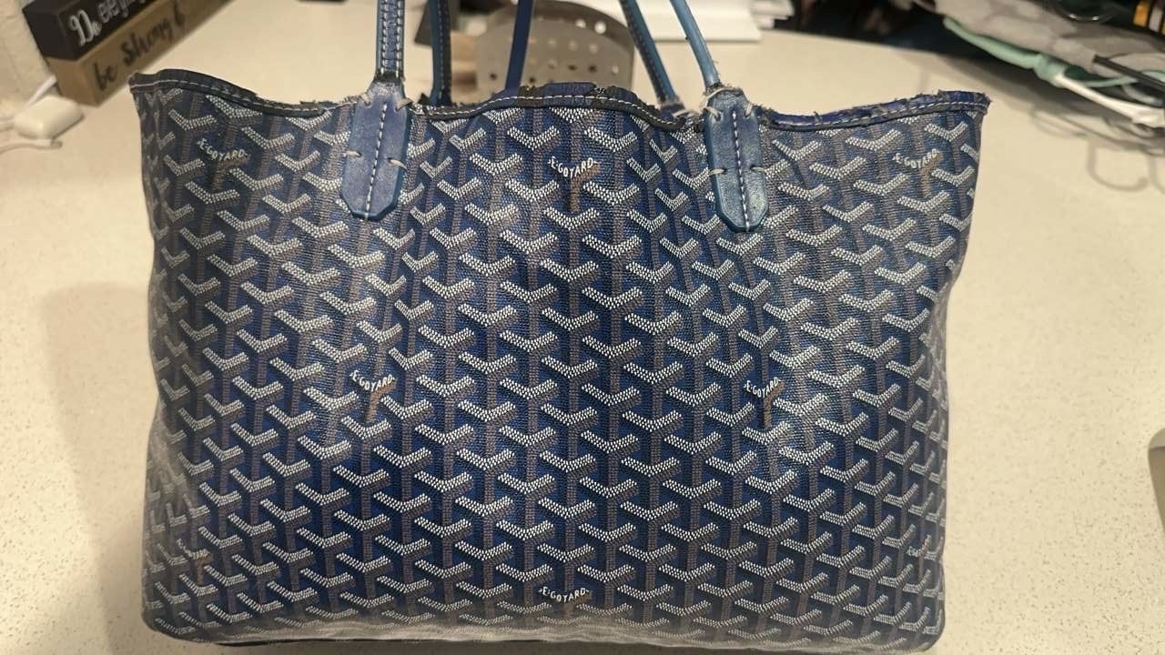 (E)Goyard St. Louis LG Tote Bag w/ Matching Clutch 