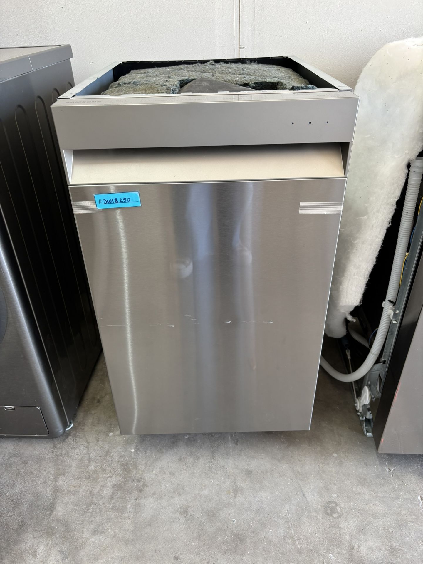 Samsung 18" Dishwasher
