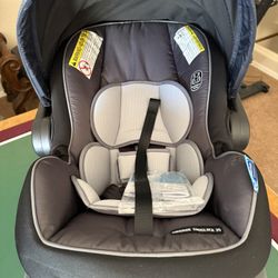 Graco SnugRide SnugFit DLX 35 Infant Car Seat 
