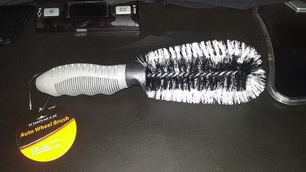 New Kingman JC87881 Auto Wheel Brush with handle and comfort grip, rim cleaning tool