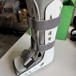 Aircast Medical Boot Medium Size