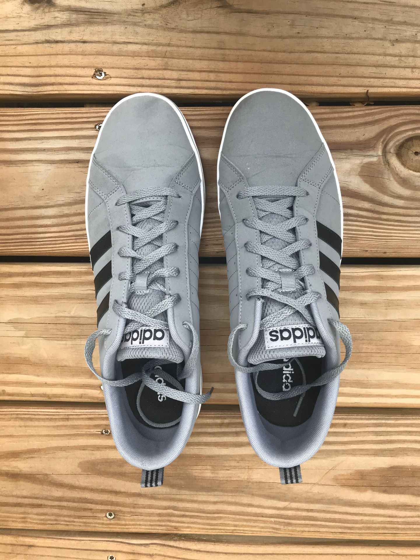 ADIDAS Mens Grey Shows with Black stripes Trainers SIZE: 12