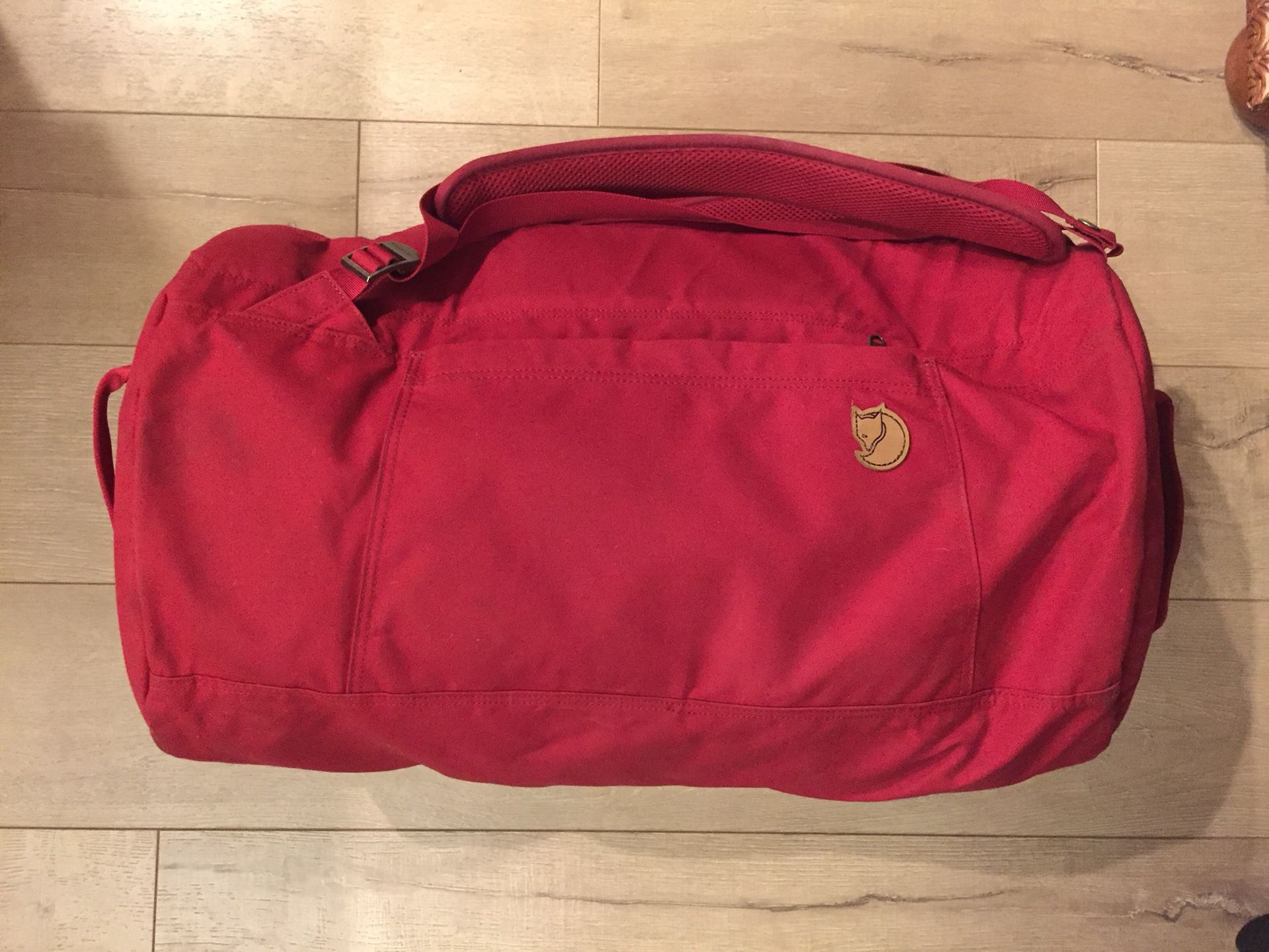 Reiziger Zachtmoedigheid rechtdoor Fjallraven Splitpack Large - Duffle Backpack Hybrid for Sale in Fremont, CA  - OfferUp