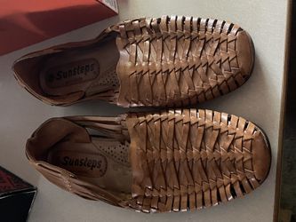 Sandals Size 11