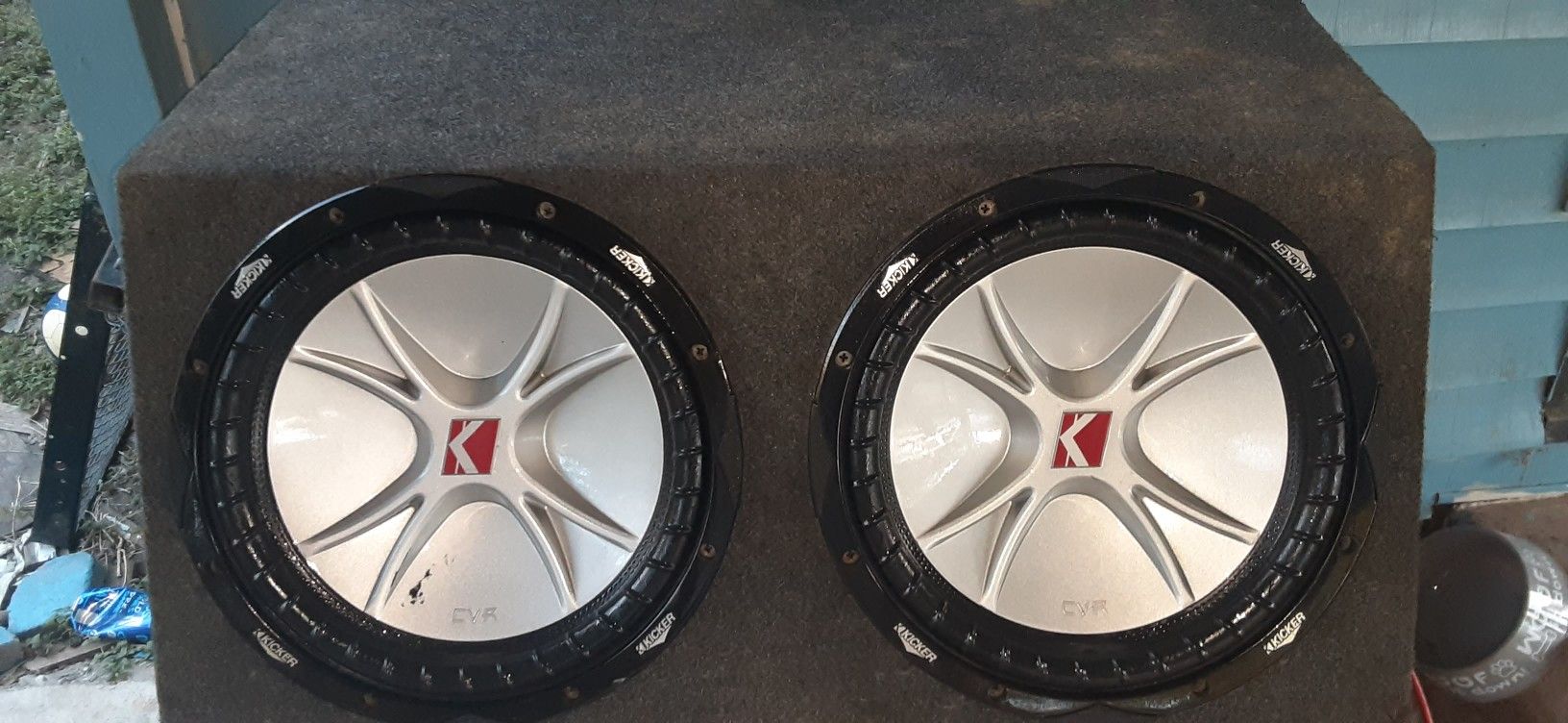 Subwoofers kickers Cvr 12" 