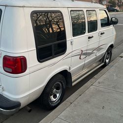 1999 Dodge Van 6 Cyl ,pink-slip$2900