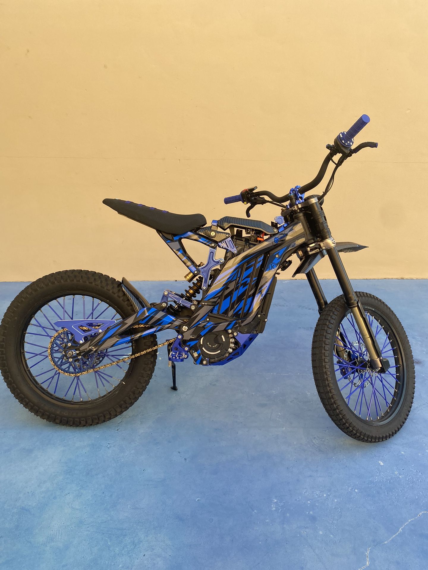 SurRon Light Bee X Off-Road Electric Motorcycle E-bike Used Great Condition