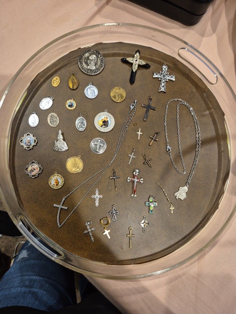 Religious Jewelry Lot 