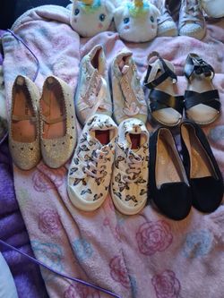 5 pairs girl shoes and sandals size 9