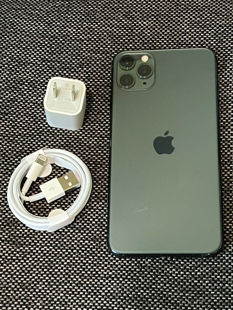 iPhone 11 Pro Max , Unlocked   for all Company Carrier ,  Excellent Condition  Like New