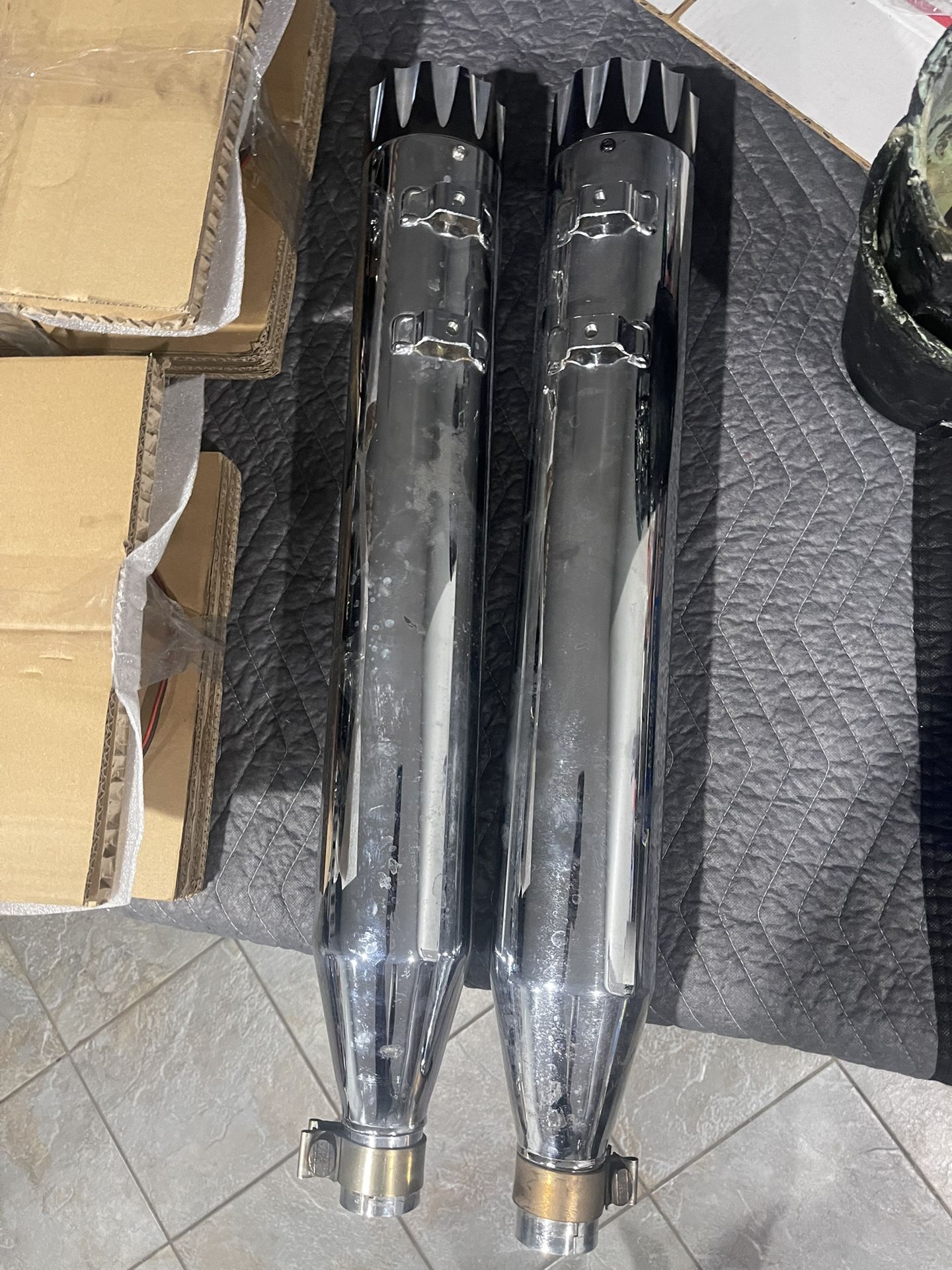 Up to 2013 Chrome pipes Harley