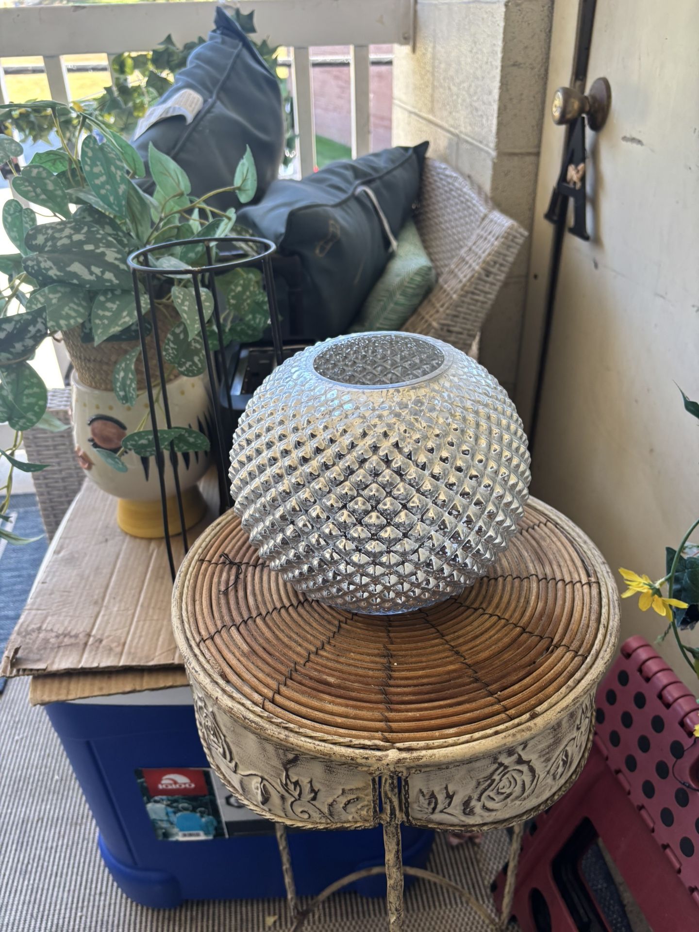 moving / Still available items have not been sold