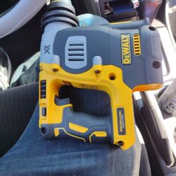 BRAND NEW HAMMER DRILLL DEWALT XR MOTOR  BRUSSELS 
