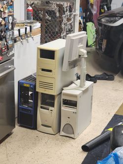 FREE computer cases and monitor
