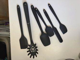 New 6 PCS Silicone Baking Utensil Set, Heat Resistant Kitchen Tools, Food Grade Cooking Spatulas, with One-PCS Design & Hanging Loops, for Baking, Coo