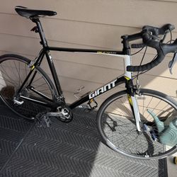 Giant Defy Aluxx 5 Road Bike - XL - Great Condition!