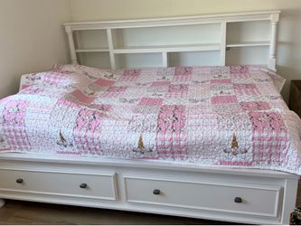 Twin bed