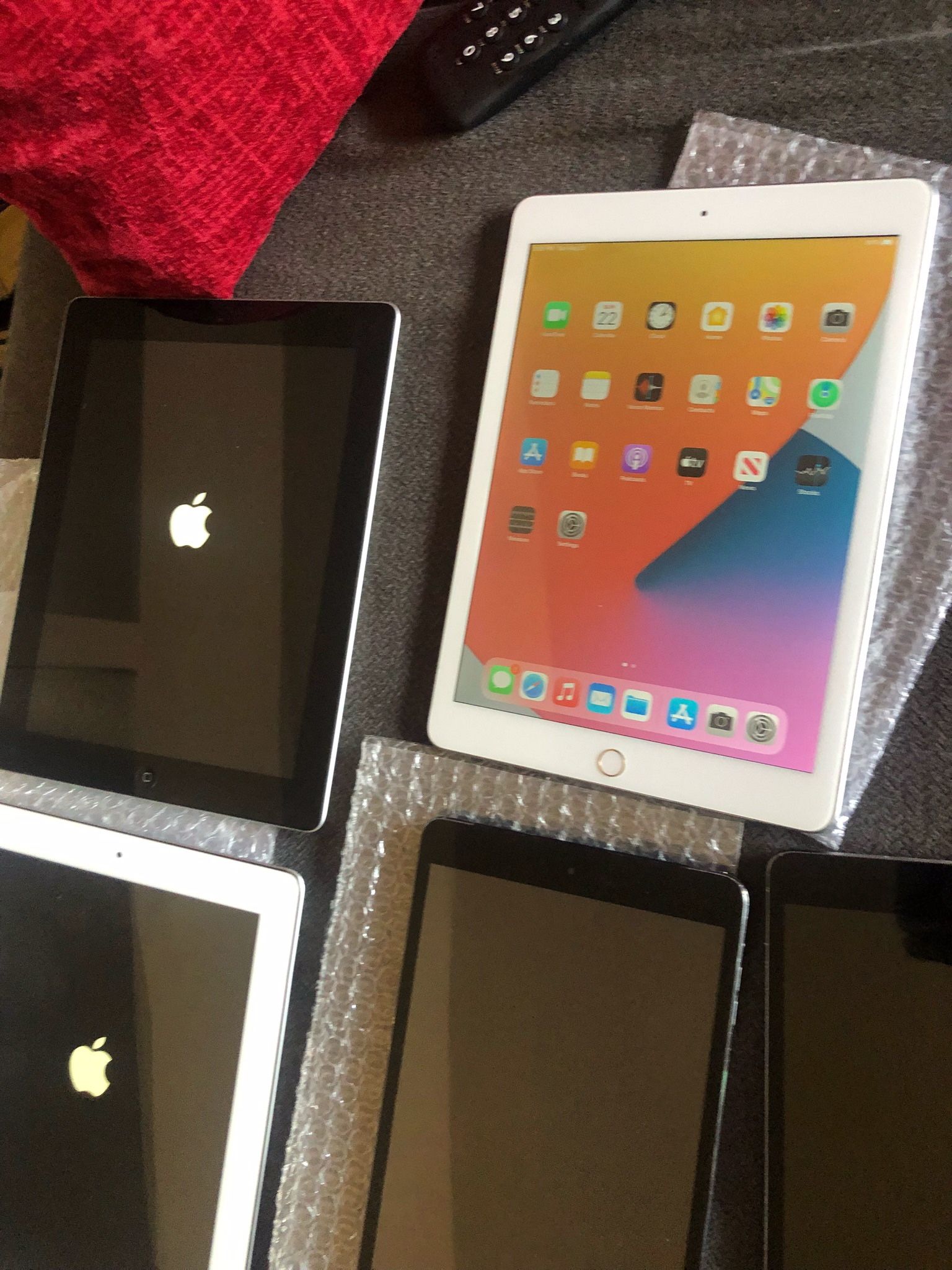 iPad 6th Gen Cellular Cracked 32gb Unlocked