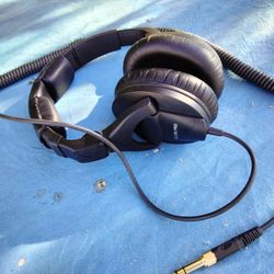 Sennheiser/Mercedes Audiophile Headphones 