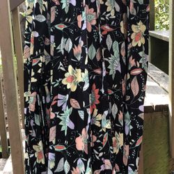 NEW LuLaRoe DeAnne Skirt - Elegant and Comfortable  (Retail $120)