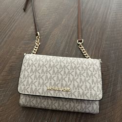 Small Crossbody Michael Kors Wallet 