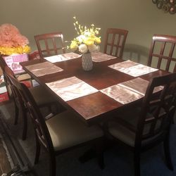 🚨MOVING SALE 🚨 TABLE & 6 Chairs $300 - PICKUP HUMBLE 77396