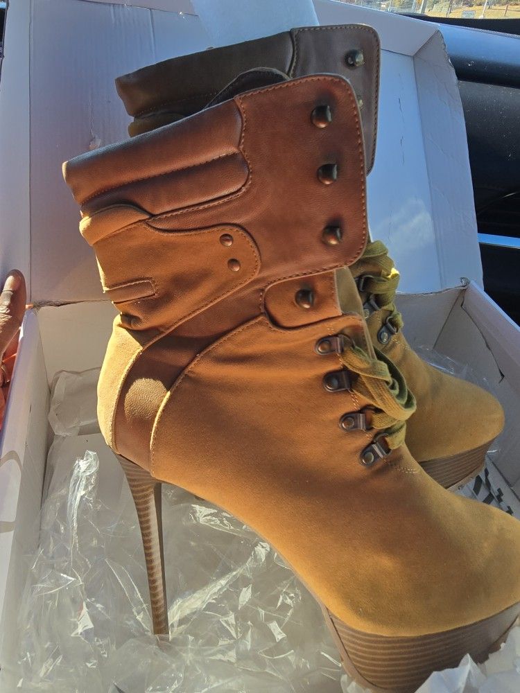 Size 11 Women's Boots