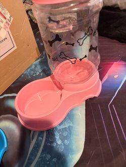 Pet feeders