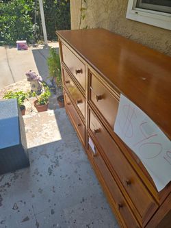 Dresser