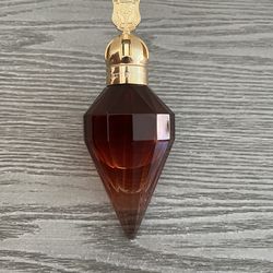 Killer Queen by Katy Perry Eau De Parfum Spray 1.7 oz 50ml for Women 70% Content