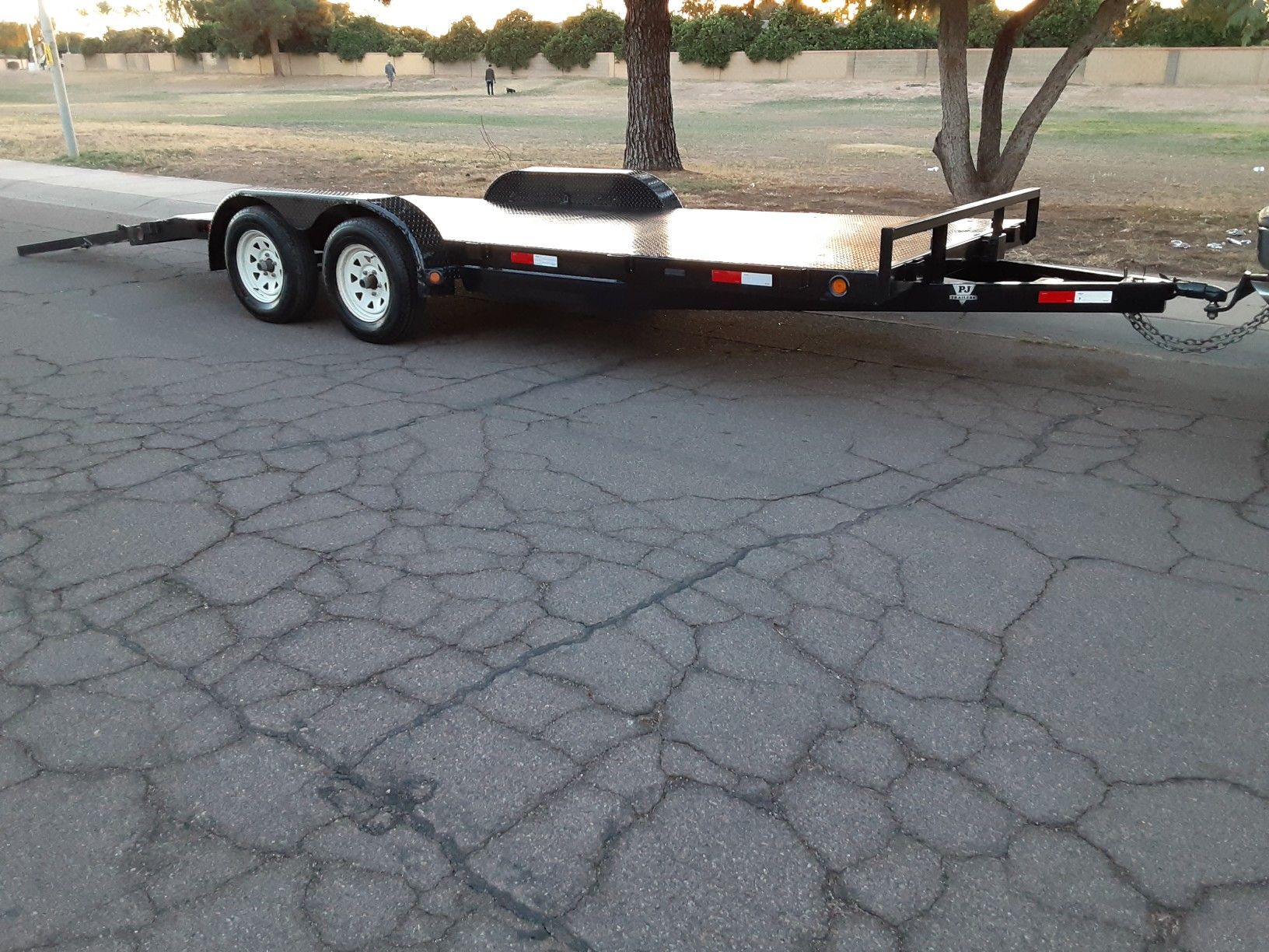 Car hauler trailer