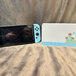 Animal Crossing New Horizons Special Edition Nintendo Switch Bundle + Case + Pokémon Sword + Story of Seasons - Great Condition!
