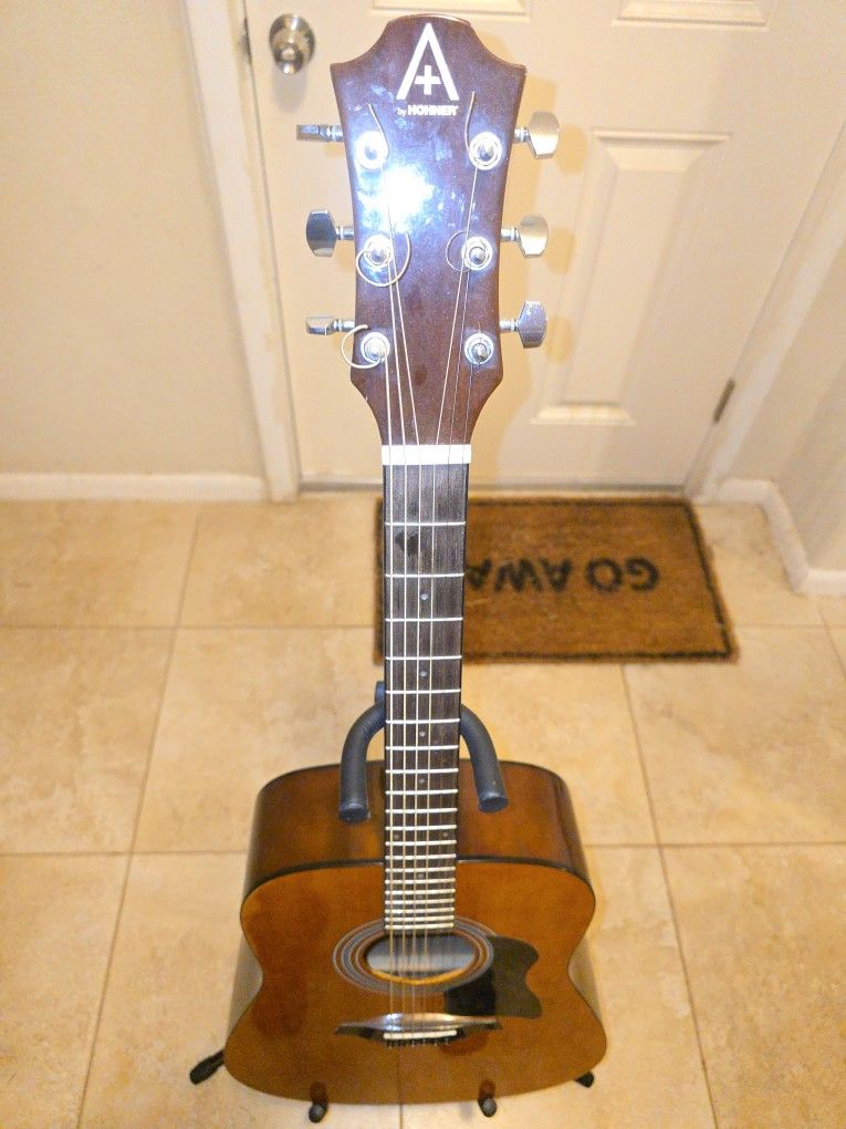 Hohner AS200N Acoustic Guitar, Basswood Top, Back, Sides