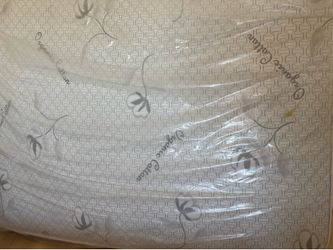Queen size mattress ￼