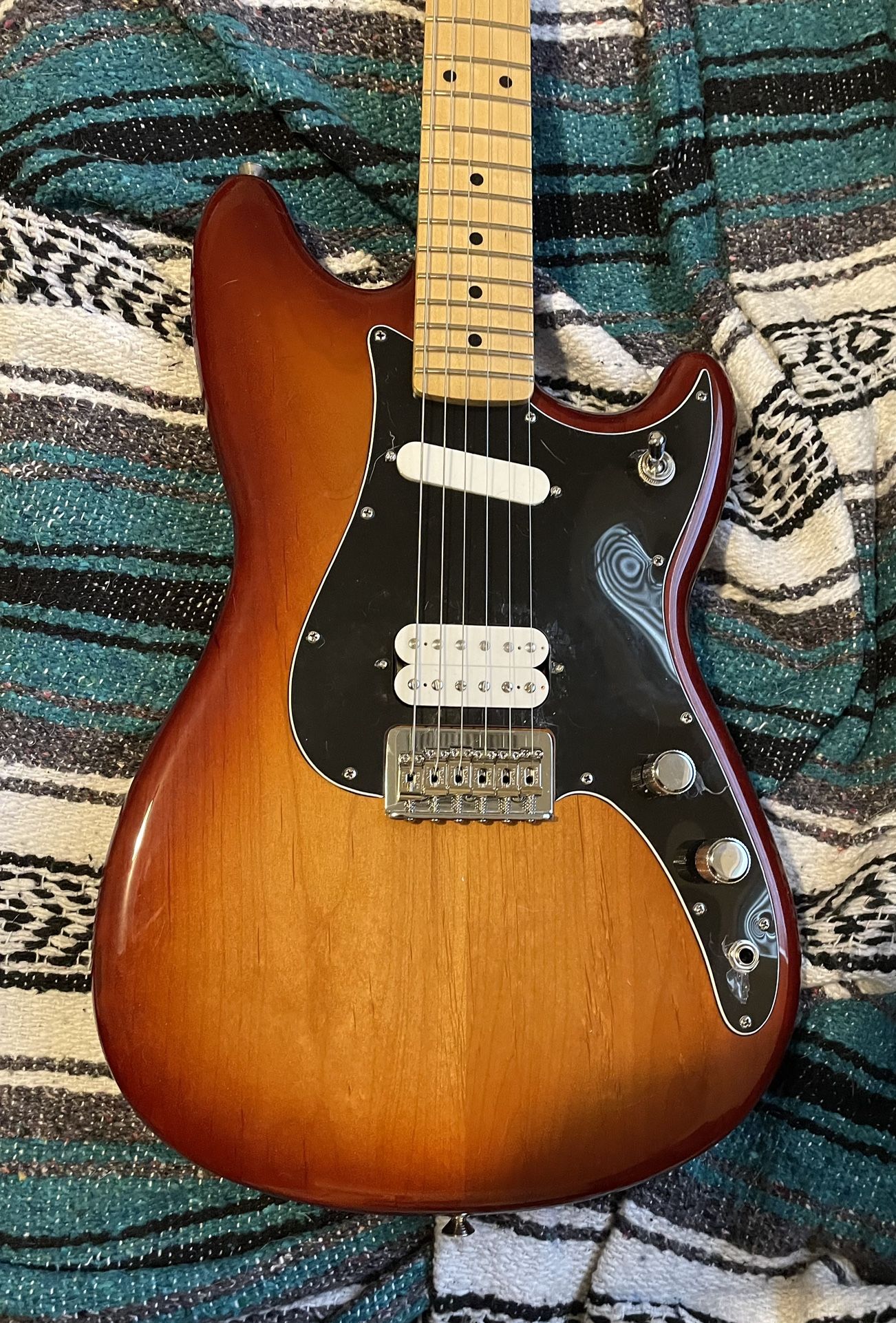 Fender Duo Sonic for Sale in Goodyear, AZ - OfferUp